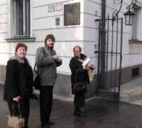 S Máriou Demeterovou a Miou Lukáčovou ideme odovzdať list premiérovi na Úrad vlády SR, aby odmietol ďalší z návrhov národného programu sexuálneho zdravia.