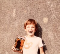 Otcov zmysel pre humor sa prejavil aj keď mi vypadli predné mliečaky.